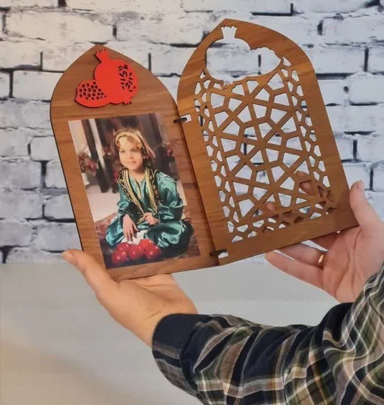 قاب عکس یلدایی .شب یلدا .گیفت شی یلدا